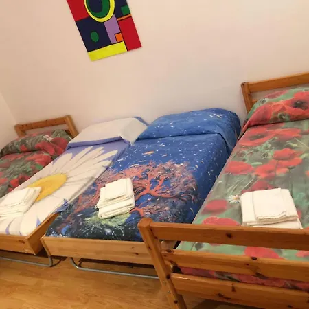 Apartment Al Mare Da Alfred And Cate - Ampio A Due Passi Dal Centro Storico E Dalla Stazione Con Ac